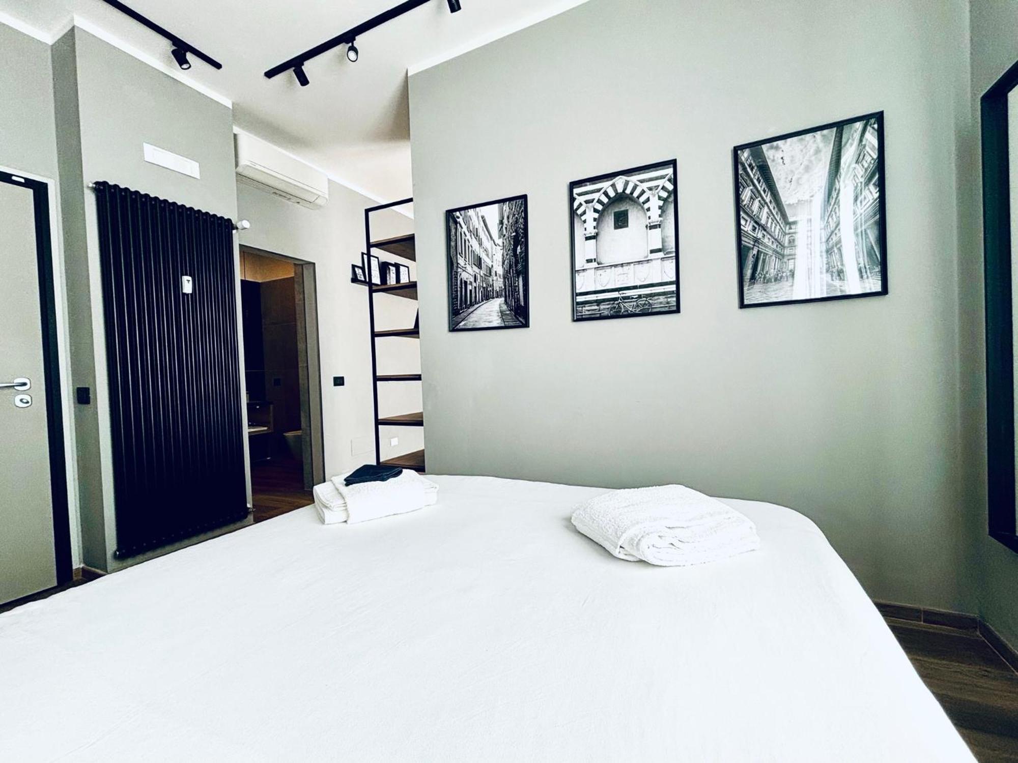 M4 Black Monolocale Moderno E Funzionale Scandicci Ngoại thất bức ảnh